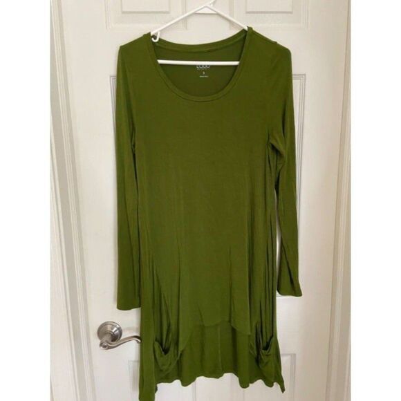 Green Logo Tunic (Small) - Picture 1 of 3